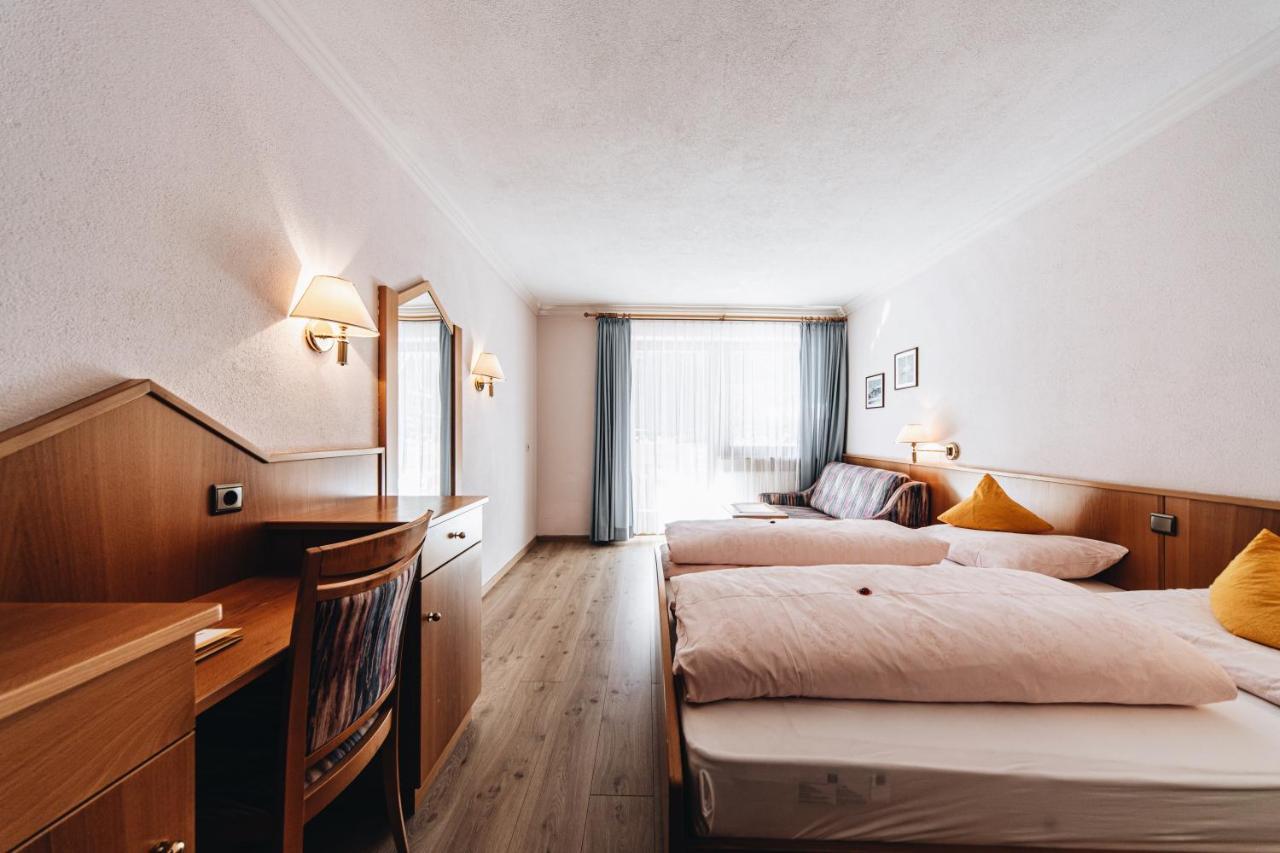 Hotel Ranuimuellerhof Funes  Eksteriør billede